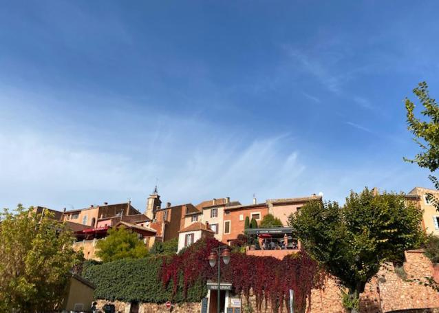 Maison d'hôtes Une hirondelle en Provence Roussillon en Isere Exterior foto